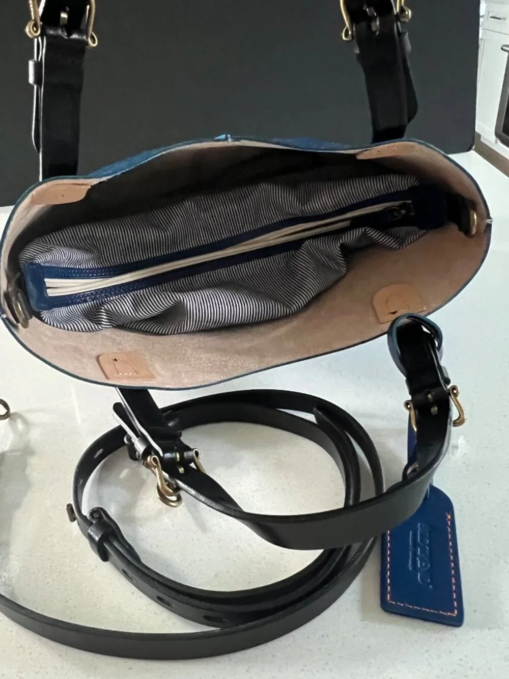 Old Trend Island Mini sky blue Leather Tote
